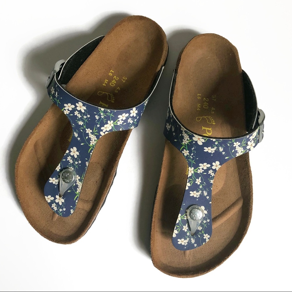 Birkenstock Papillio Gizeh in blue floral NWOT
